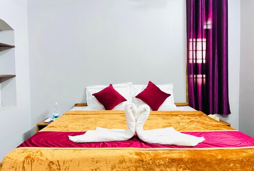 ERA ZEN Heritage Rooms
