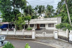 The Cobblestone Grove 3 BHK 2 AC Breakfast, Vaikom