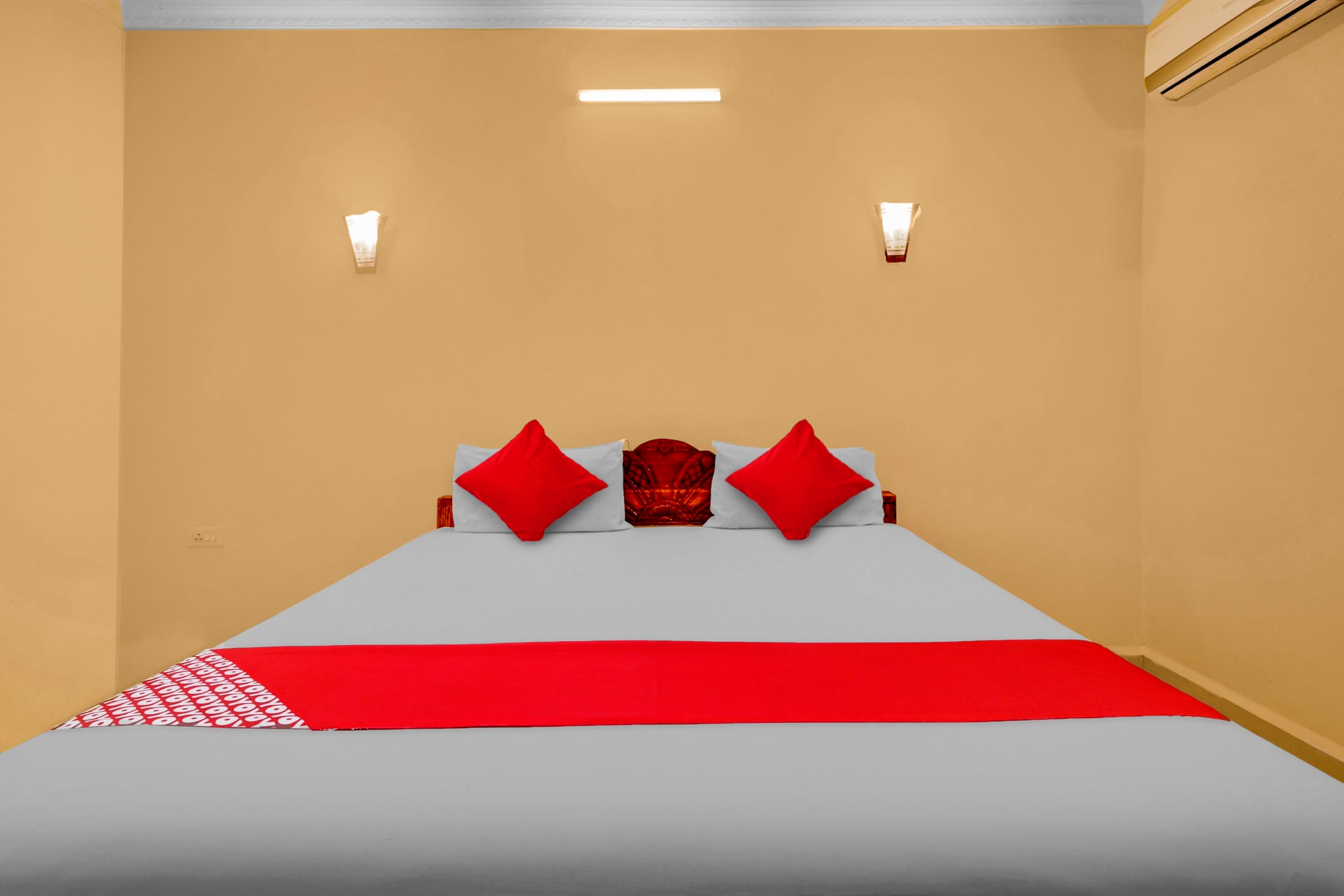 Hotel O Casa Grande - Tap to explore photos