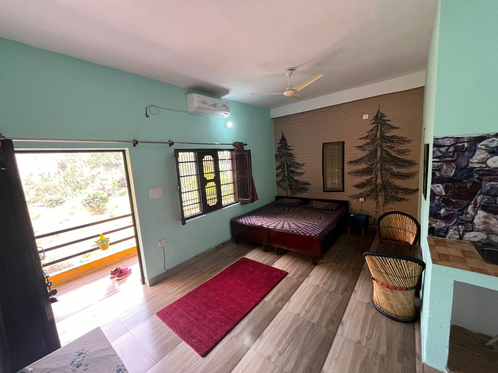 StaHouzVansh Green View Homestay - Tap to explore photos