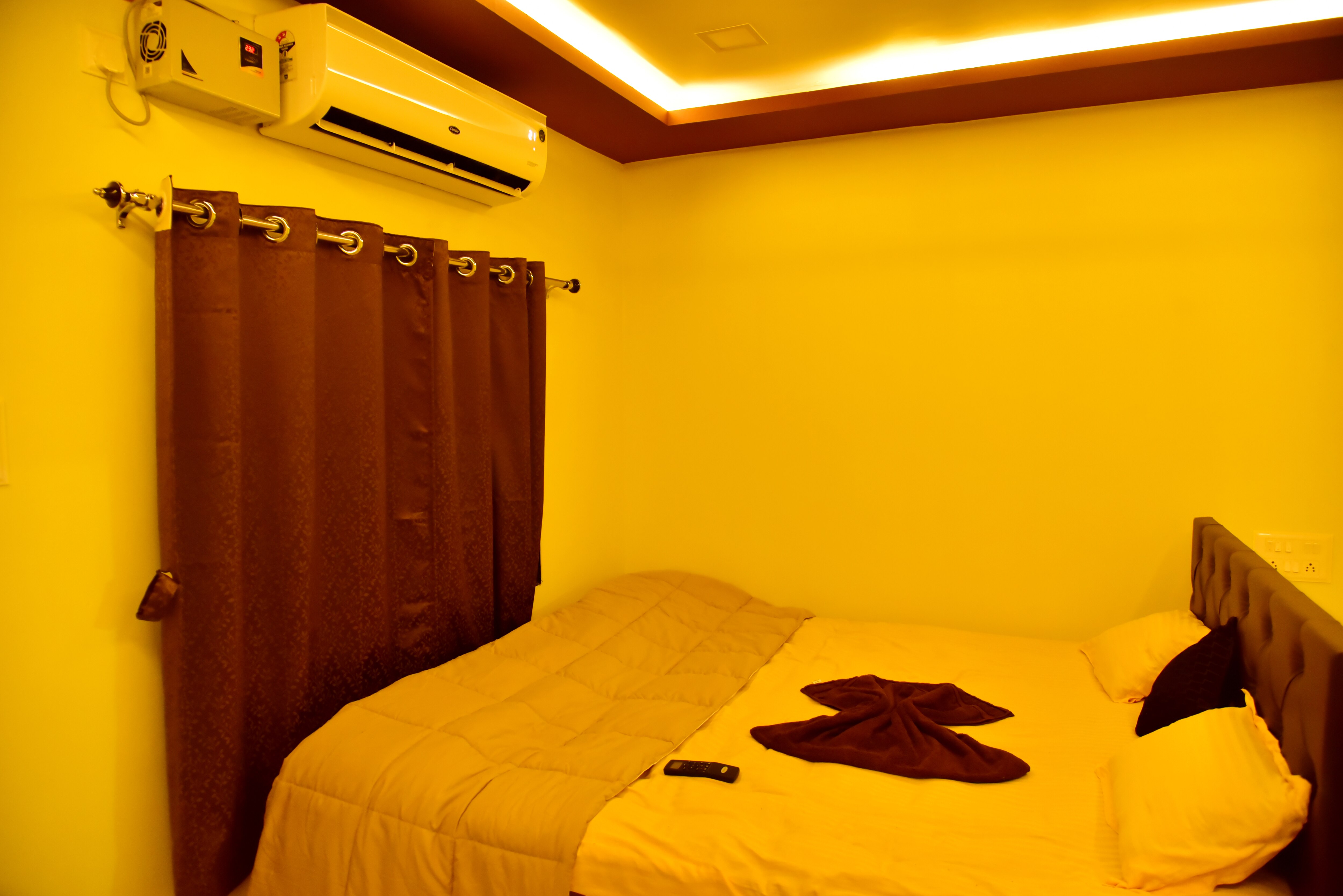 Shivbhavani Homestay - Tap to explore photos