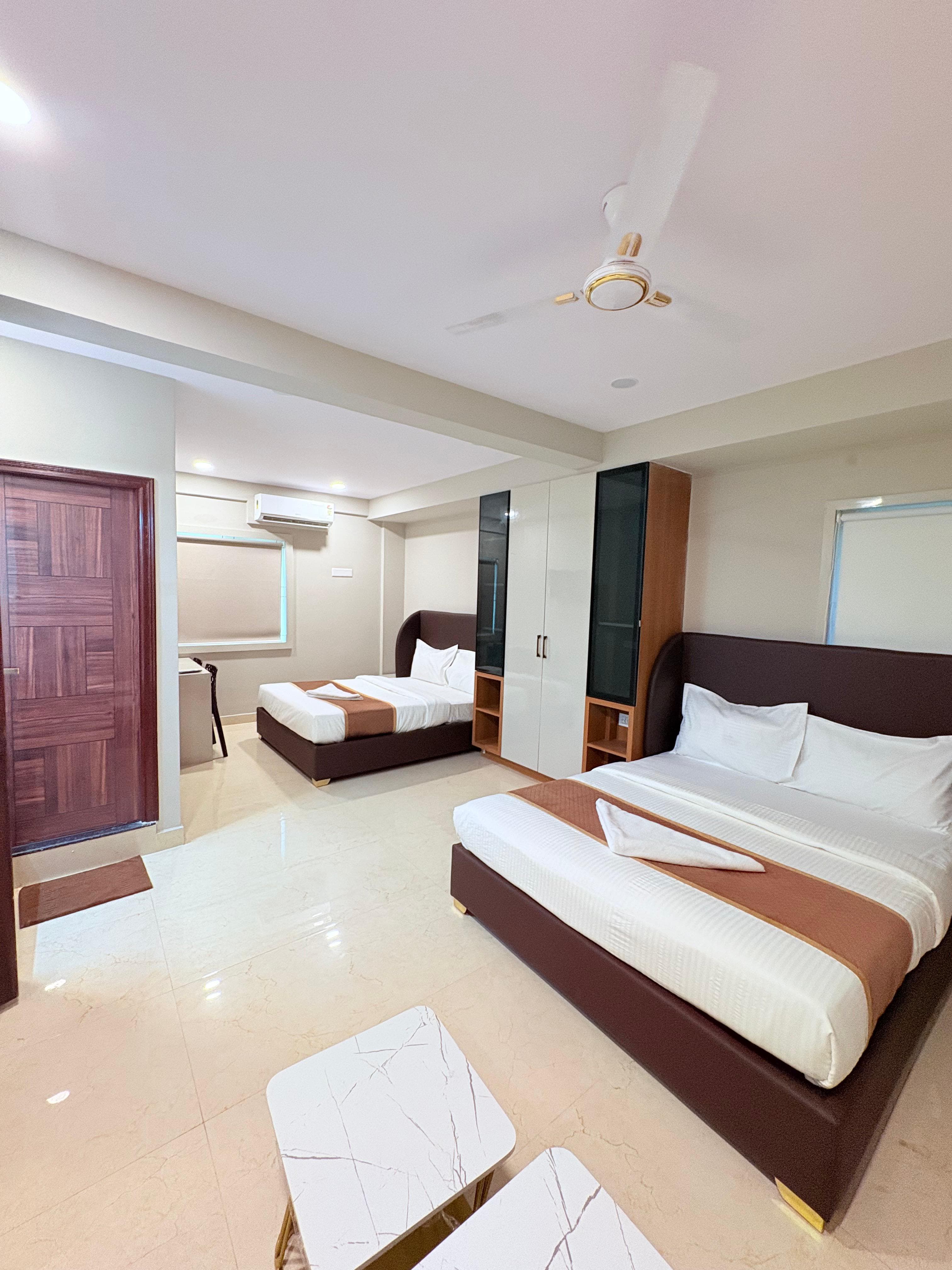 Hotel Wellsuites Electronic City - Tap to explore photos