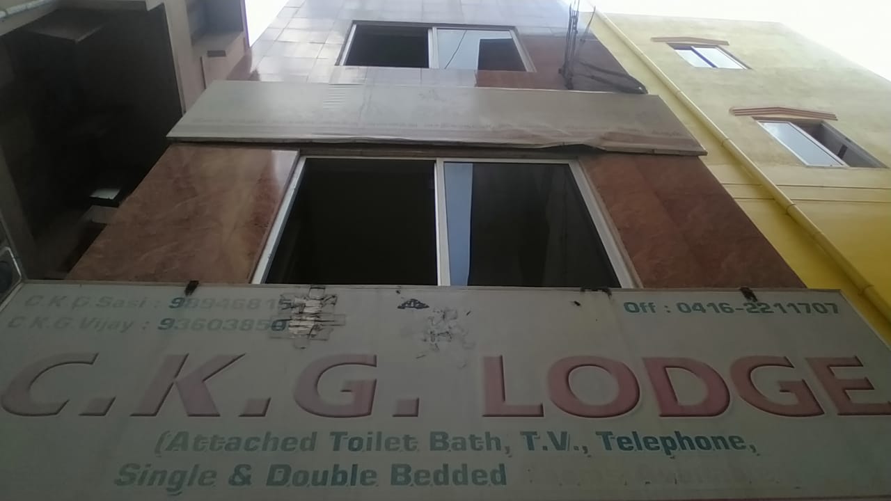 CKG LODGE - Tap to explore photos