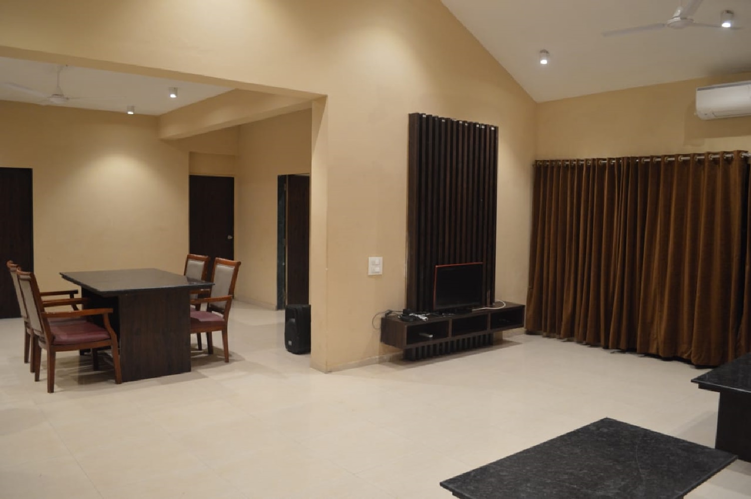 Westin Villas & Holidays | 4 BHK Pool Villa - Tap to explore photos
