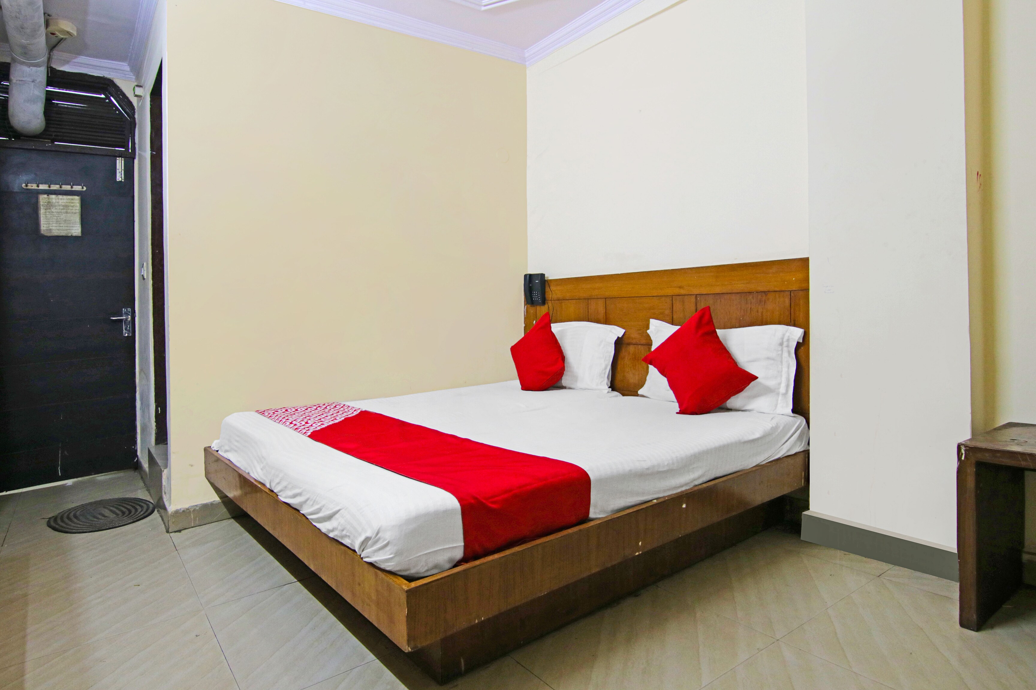 Hotel O Sudarshan Palace - Tap to explore photos