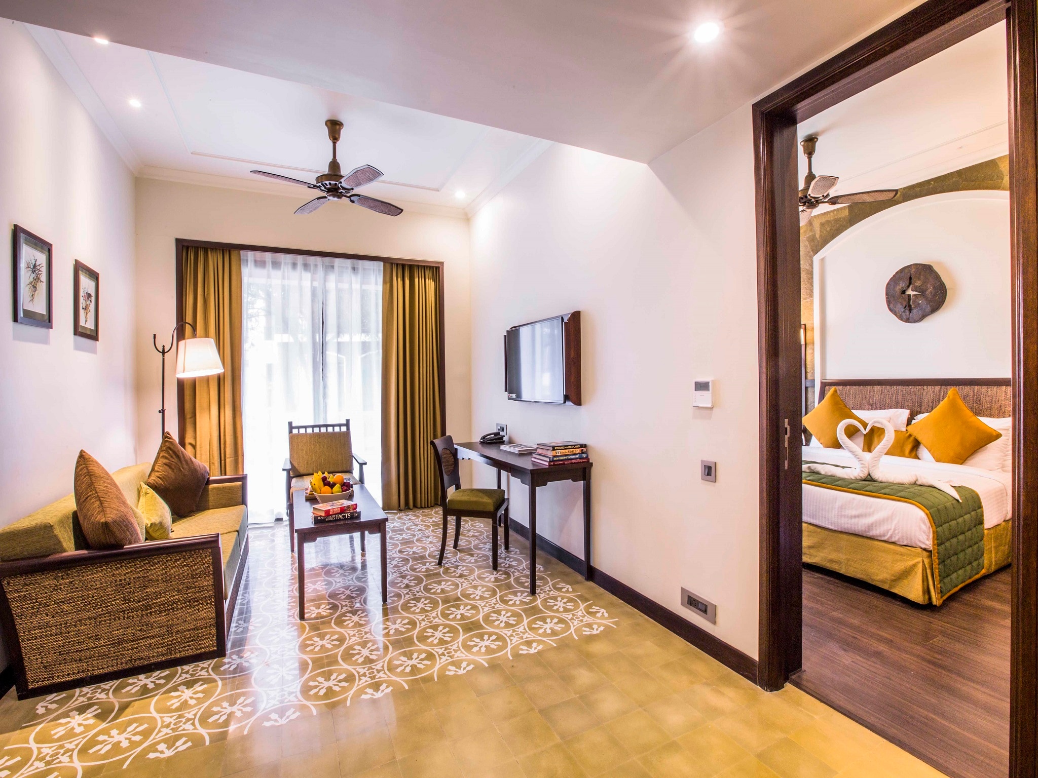 Banyan Suite with Deck 1