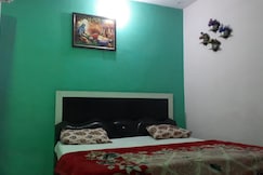 SHRI RADHE RADHE SEVA SADAN, Mathura