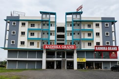 Hotel Radhika Grand, Bhandara