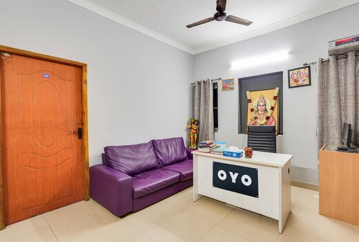 Hotel O Eswar Residency Saligramam