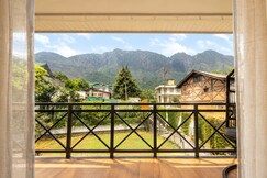 Walisons Homestay-Autumn Gate, Srinagar