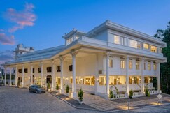 Hotel White House Munnar | Luxury Resort, Munnar