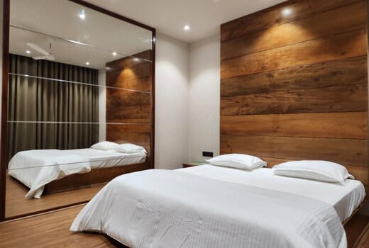 GULZAR SERVICE APARTMENT
