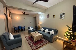 The Midtown Stay | 5 Minutes from GMCH & Nemcare Hospital, Guwahati