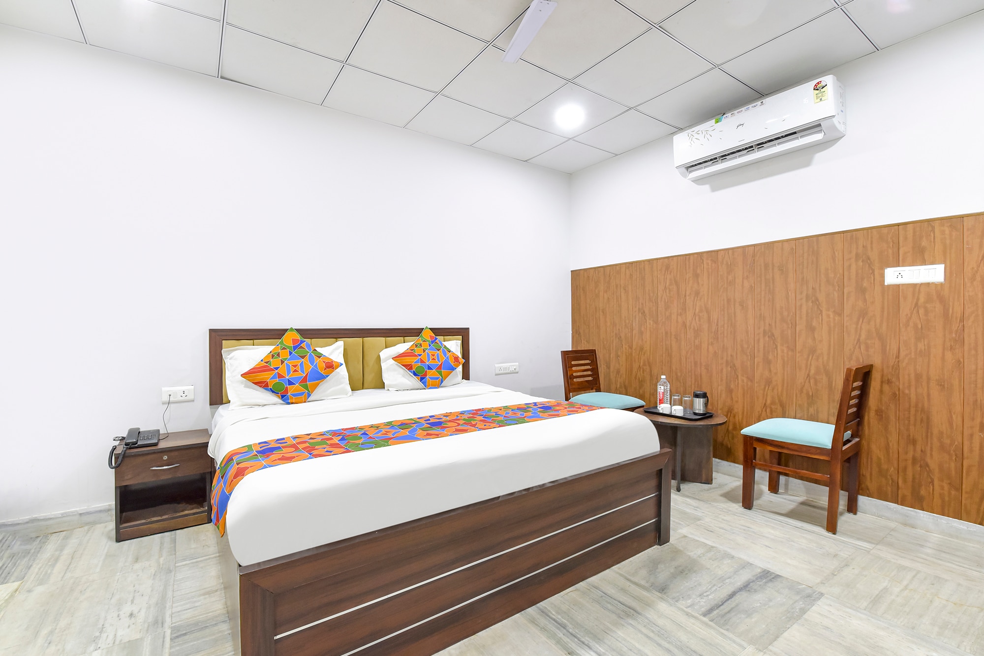 FabHotel Connect - Vidhan Sabha - Tap to explore photos