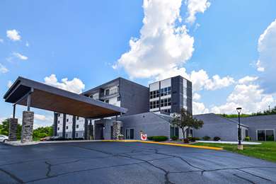 Best Western Resort Hotel & Conference Center - Tap to explore photos