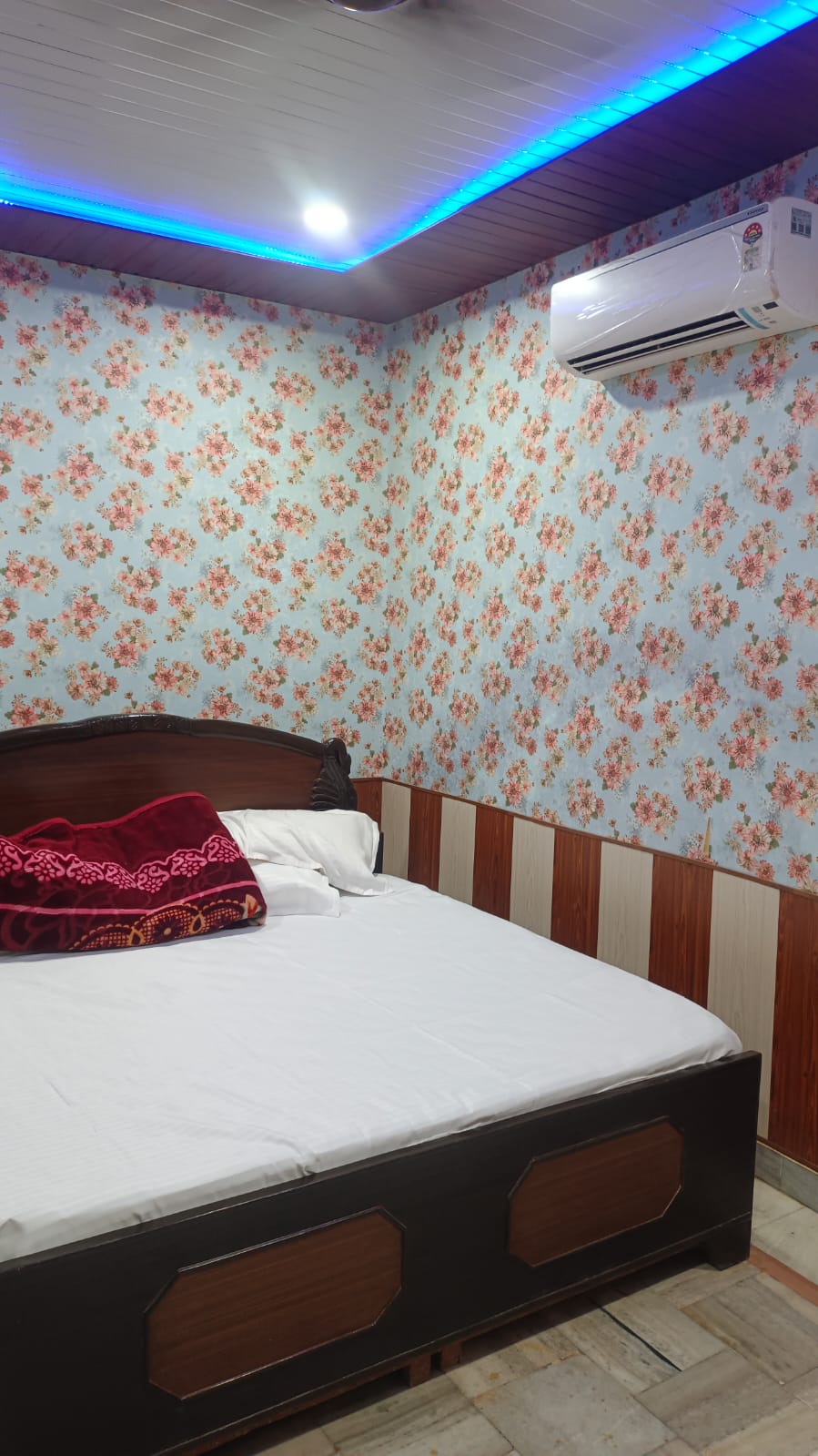 jay durga guest house - Tap to explore photos