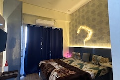 StayEase Free Netflix n Chill, Greater Noida