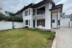Zinnia East, Srinagar