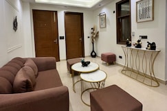 Cozy Den by VaiLa Stays, Delhi