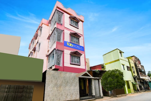 FabHotel Forreal Stays