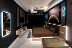 Moon Escape Studio, Greater Noida