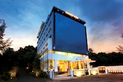 Holiday Vista Luxury Hotel and Spa, Thekkady, Thekkady