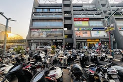 HOTEL LEGEND S G HIGHWAY, Ahmedabad