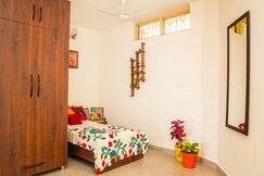 Kuku's Nest, Bhimtal