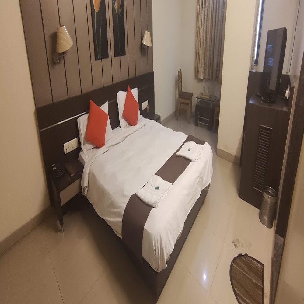 Gandhrva Residency Swargate - Tap to explore photos