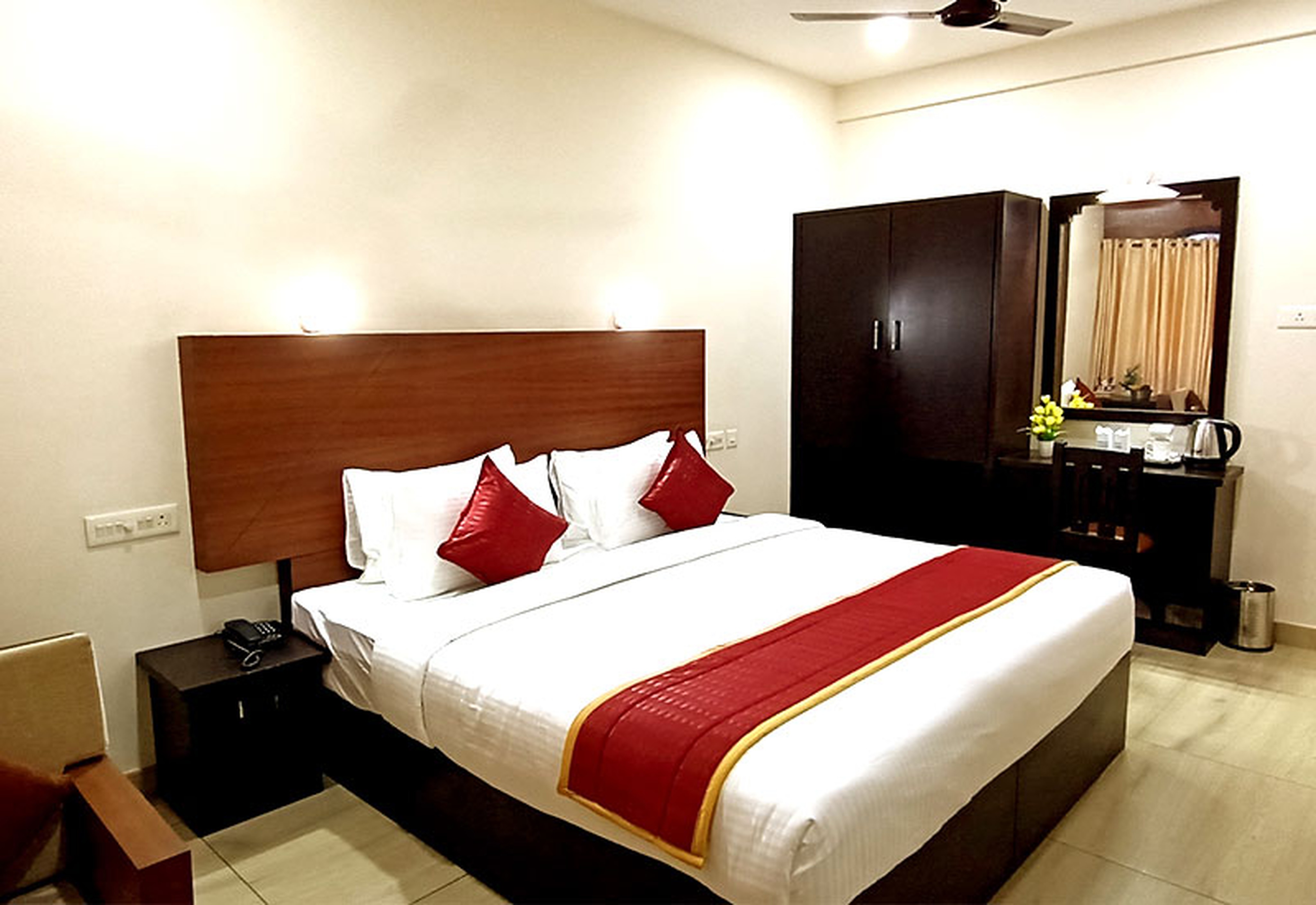 Hotel Mahendrapuri - Tap to explore photos