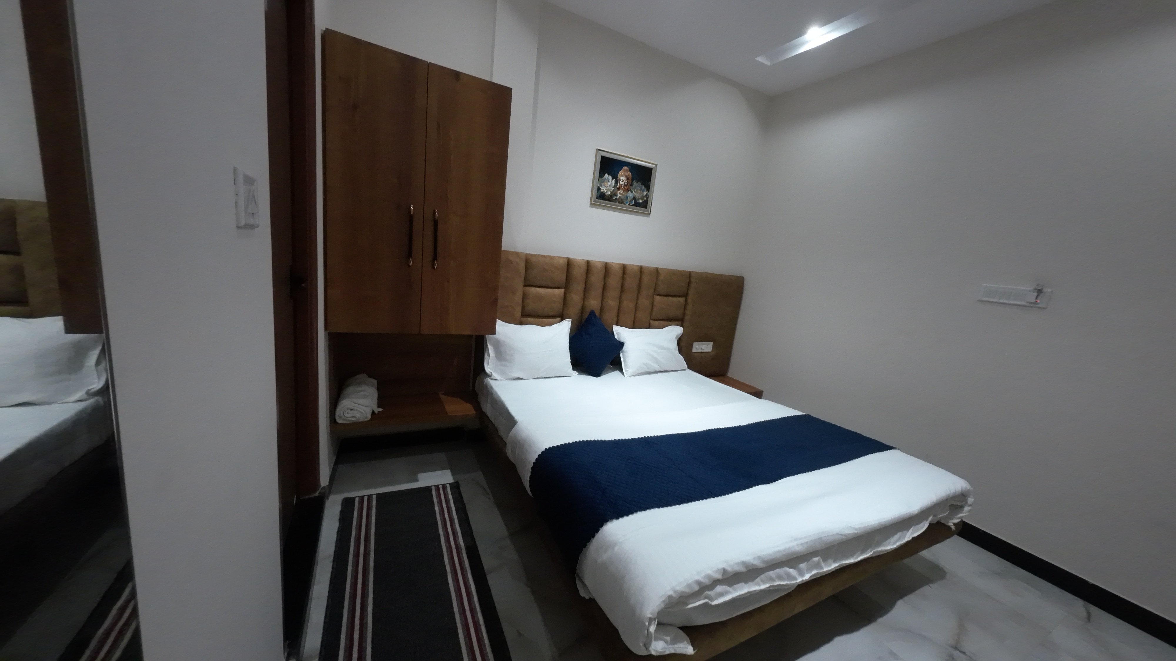 Hotel Sukh Sagar - Tap to explore photos