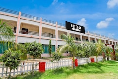 Hotel O Jhusi Station Formerly Rajaram Singh Blessing Garden, Prayagraj