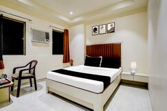 Collection O Ulhasnagar Railway Station Formerly Hotel Derby, Ulhasnagar