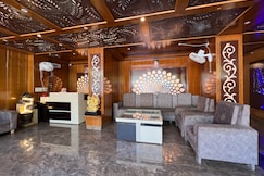 The White Rain Hotel, Lansdowne