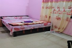 Madrid Home 2 min walk to Beach, Goa