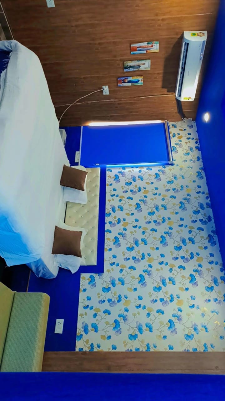 New Bhoomi Hotel And Restaurant - Tap to explore photos