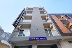 Via Lochav Residency, Delhi