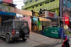 Mountain Gem Guest House, Kangra