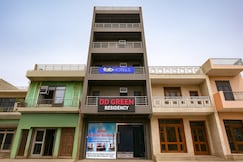 FabHotel DD Green Residency, Delhi