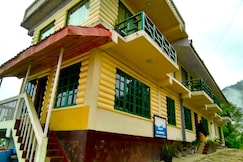 Yes Homes Sunrise Homestay, Rishyap