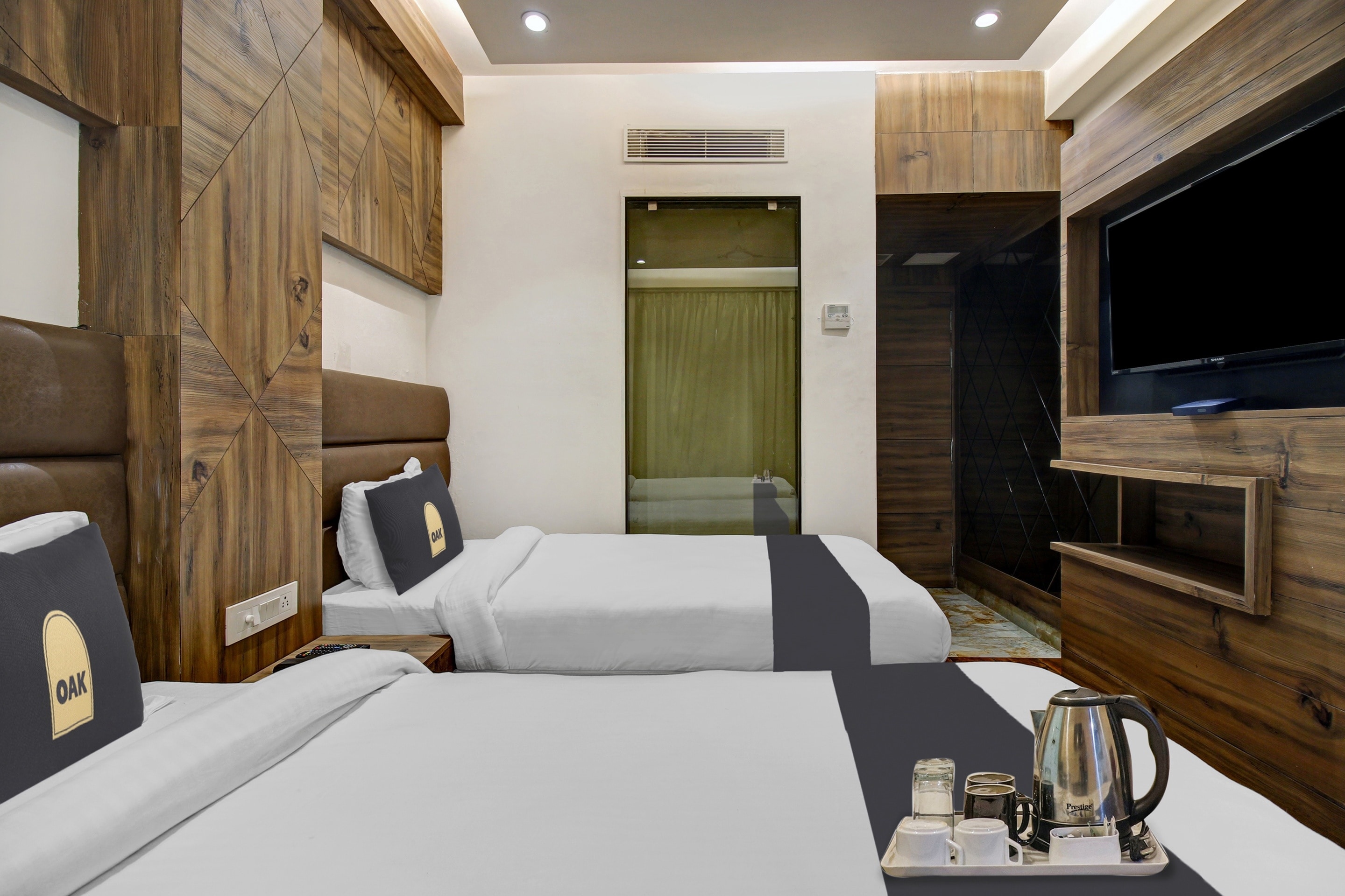 Townhouse Prayagraj Central Bus Terminal Formerly Hotel Four View - Tap to explore photos