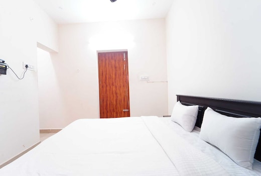 Collection O Madurai Junction Formerly RLR Enclave