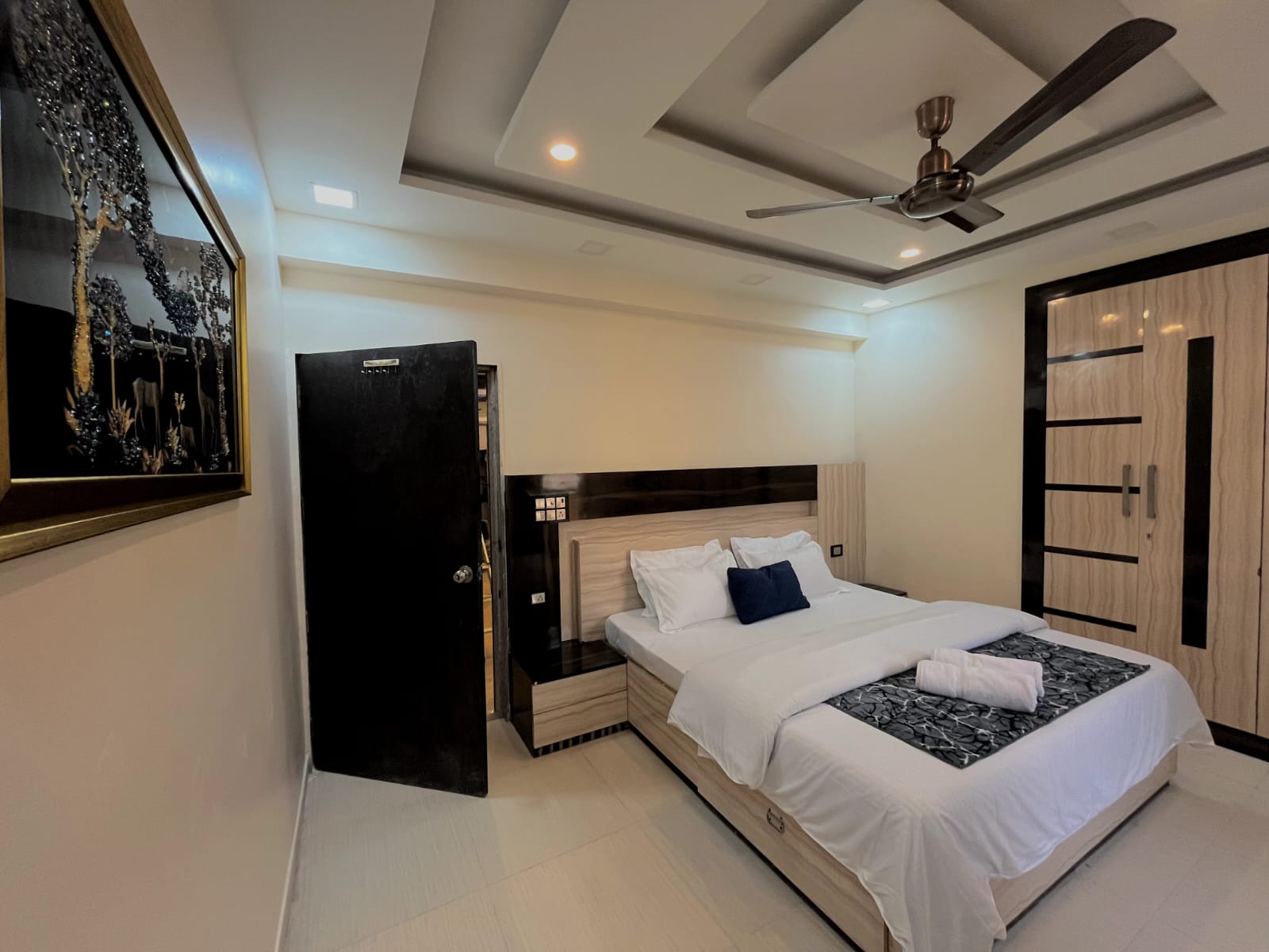 Sharnam home stay - Tap to explore photos