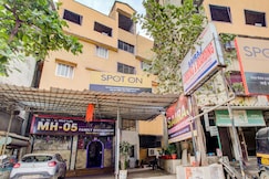 SPOT ON Sairaj Lodging & Boarding, Dombivali