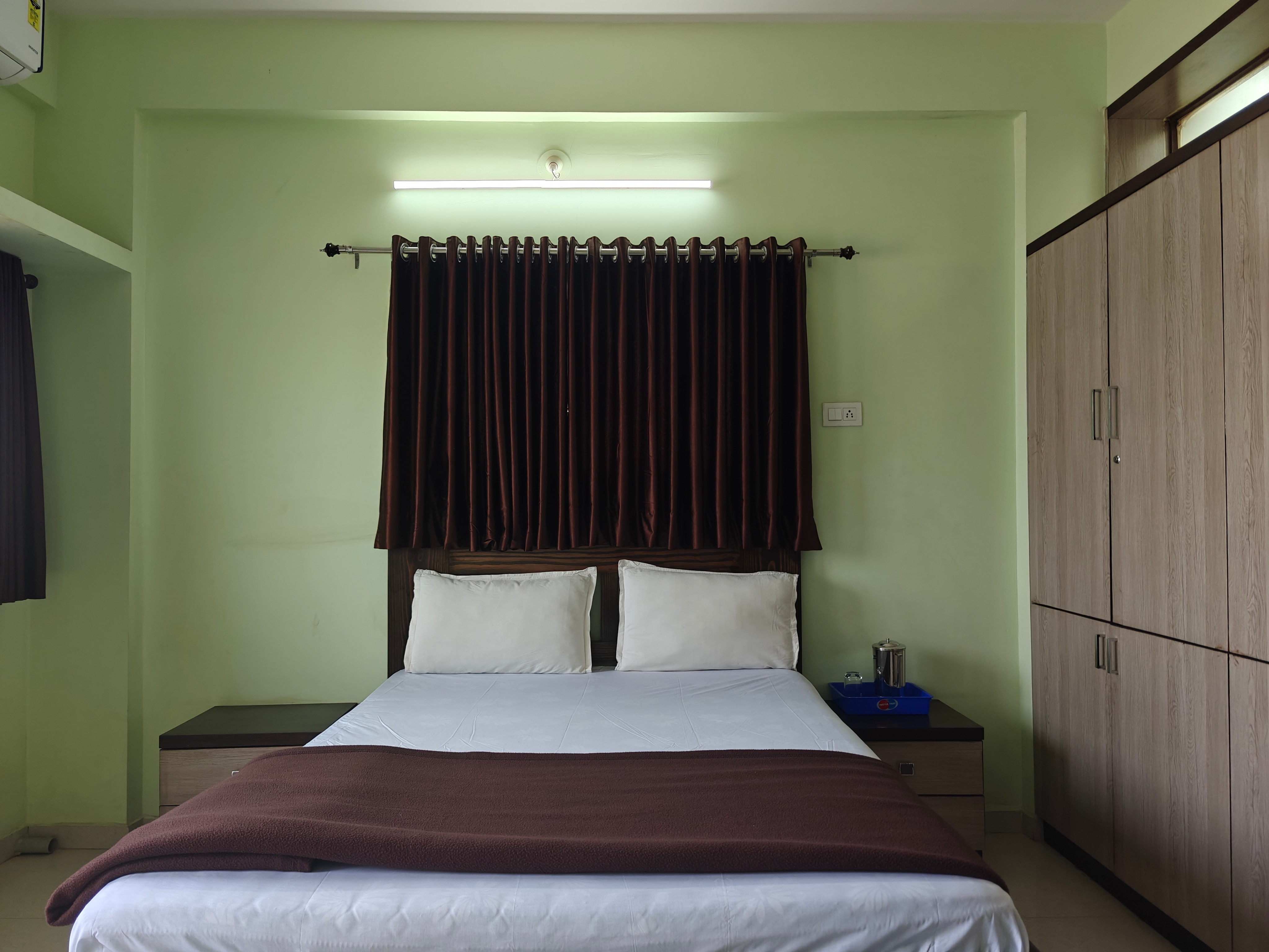 Deluxe Ac Room 1