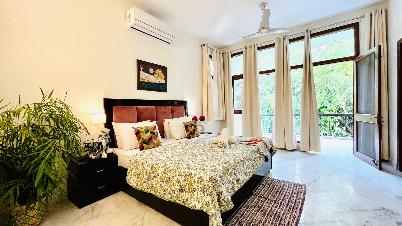 BluO 2BHK Panchsheel Enclave Balcony Parking - Tap to explore photos