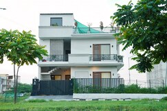 The Courtyard 82, Mohali