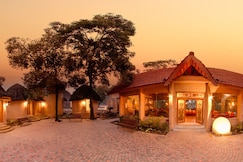 Serendipity Lakes and Resorts | Luxe Cottages, Parasia