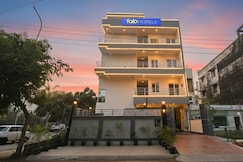 Via Palm Paradise, Noida