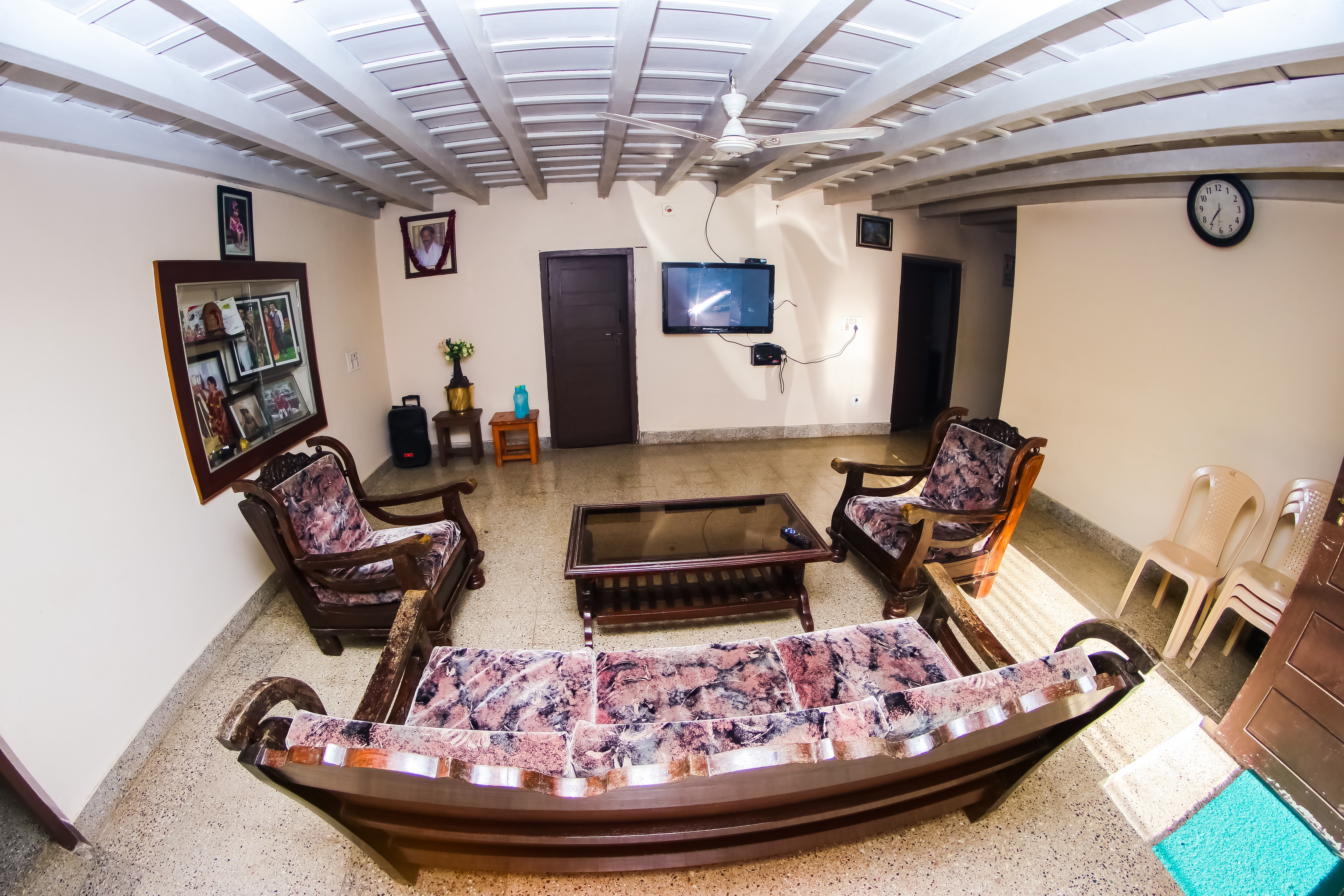 Chikmagalur Hilltop Homestay Experience - Tap to explore photos